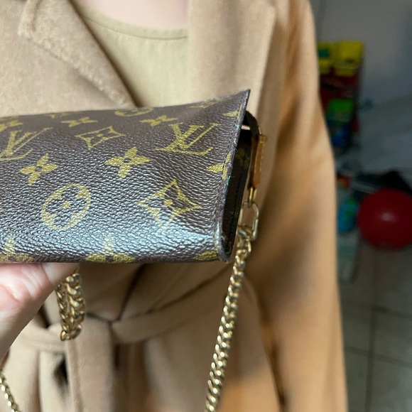 Authentic Louis Vuitton monogram accessory pouch SP0988 (B101012) - Picture 7 of 13